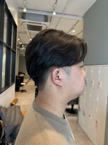 アヴェリー(avely) メンズカット/メンズパーマ/センターパート/髪質改善/頭浸浴スパ