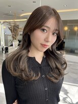 ビビバイベル(BiVi by BHEL) 桑名ロングレイヤーカットハッシュカット透明感カラー重めロング