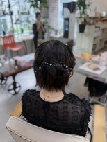 ヘアー アレス(hair ales)&nbsp;短めボブさんのリボンアレンジ