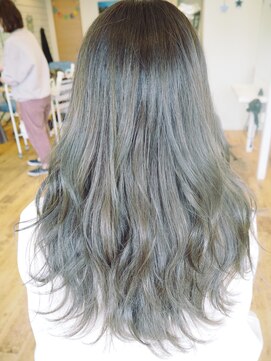 ラニハナクドウ(lanihana.kudo) +**スモーキーシルバー**+byスロウカラー