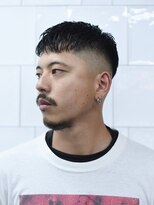 メリケンバーバーショップ コウベ(MERICAN BARBERSHOP KOBE)&nbsp;スーツ短髪ツーブロック束感モテる黒髪シークレットパーマ流行y5