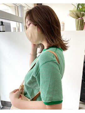 アトレ(attrait) ＊鎖骨ラインのミディアムヘア 透けるベージュ 天王寺美容室