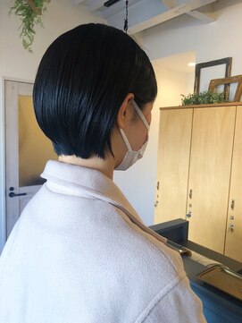 リリィ 津南店(Lilie) 黒髪ショートボブ