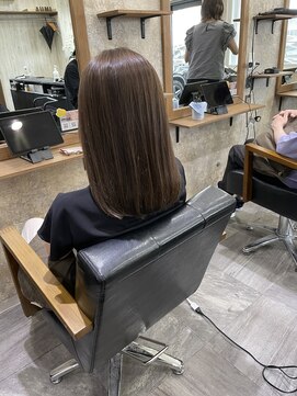 ナルハ(Naluha) 【艶グレージュカラー】