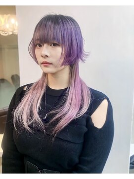 ディア(.eer) ミディアムウルフ/マッシュウルフ/前下がりカット