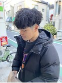 ツイストスパイラル 縦落ち ツイストパーマ マッシュ 眉毛