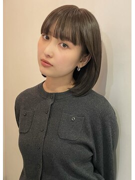 ルーム(Loom.) ハイトーンボブミニボブ切りっぱなしボブぱっつん前髪