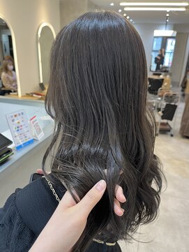 ジーナ 渋谷駅前(Zina) オリーブグレージュ