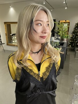 シカ(sika) ハイトーンブリーチカラー/デザイン/sikaスタイル