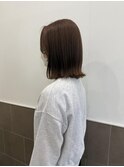 ピンクベージュ×切りっぱなしボブ