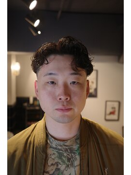 新宿/大人ヘア/ウェーブパーマ/ローフェード