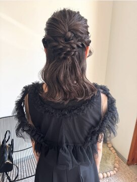 ヌイ(nui) [佐賀/ヘアセット/結婚式ヘア/ハープアップ]