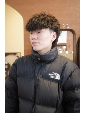 エディ(Edy) メンズツイストスパイラルパーママッシュウルフ眉毛カット