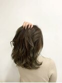 アッシュグレージュ