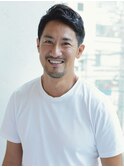 ビジネス　刈り上げ　アップバング　ショートヘア　大人め