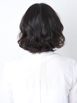 サラ(sarah) 外はねボブ