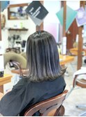 派手過ぎないバレイヤージュだけど、ハデ！