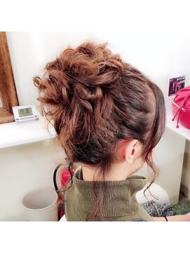 ヘアアンドメイク スタジオ ラプラス(HAIR&MAKE STUDIO rapLus) ☆ゆるふわおだんごアップ☆