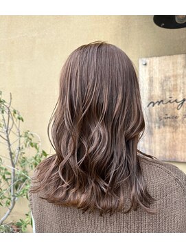 ミュー(miyuu) ベージュカラー