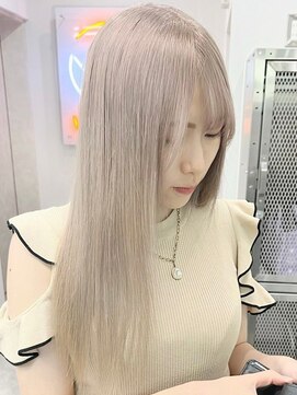 ウィコ 新宿(WICO) ホワイトベージュ[新宿駅/デザインカラー/シルキーベージュ]