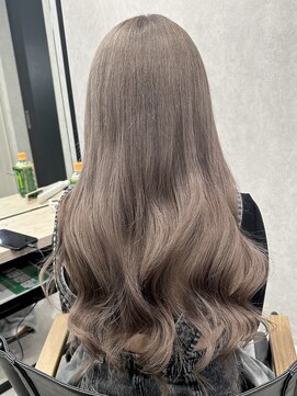 ロウル 渋谷(LOWRL) グレージュミルクティー/ブリーチ/ダブルカラー