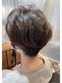 ショート/ゆるふわパーマ　40代/50代/60代