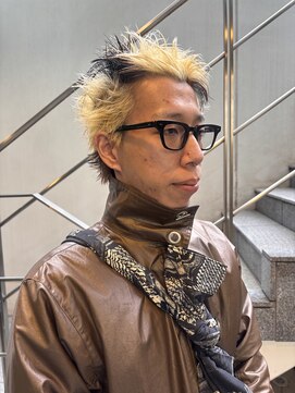 レコ 渋谷(LECO) ブラックブラウンフェザーデザイン