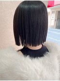 黒髪×切りっぱなしボブ
