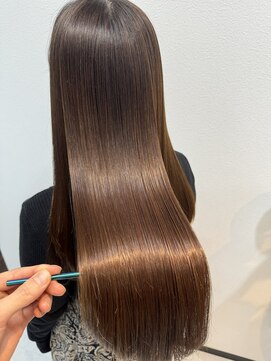 ライア 下北沢(laia) ロングでも続けることで毛先までツヤツヤに！感動髪質改善体験談