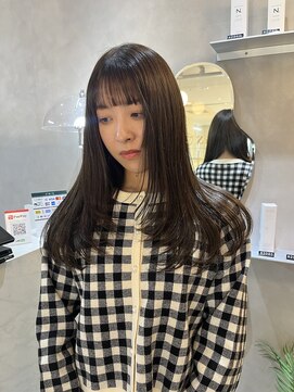 ジーナ 天神(Zina) レイヤーカット/ナチュラルレイヤー/透明感カラー