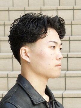 ザバーバー 渋谷(THE BARBER) 短髪フェード+フェザーパーマ