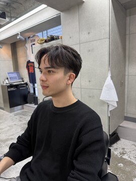 クロム トウキョウ ザ バーバーアルト 神保町店(CHROM TOKYO the Barber ALT) センターパート×ニュアンスパーマ