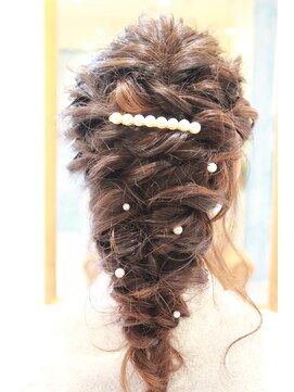 マルルヘアーデザイン(Maururu) ダウンスタイル