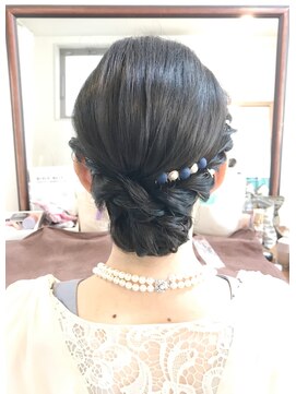ロカット サロン(Roquat Salon) 黒髮シンプルアップアレンジ【ヘアセット/立川/立川南/浴衣】