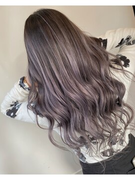 ロンド レア 天神大名店(Lond Le’a) シルバー×バレイヤージュ[天神大名/博多/福岡天神]