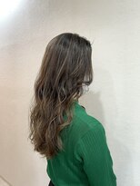 ジュノ(Jeuno)&nbsp;外国人風　バレイヤージュ　グレージュ