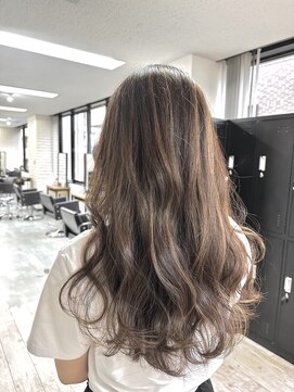 ユニバーストーキョー 池袋東口店(universe tokyo) ハイライトグレージュ【universeTokyo池袋】