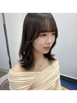 アム 表参道(am) 小顔薄めバンググレージュレイヤーロング前髪パーマ黒髪