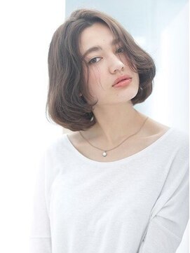 エムスラッシュ アヴェダ 自由が丘(M.SLASH AVEDA) ■M.SLASH自由が丘・52-12■Aライン前下がり大人かわいいボブ