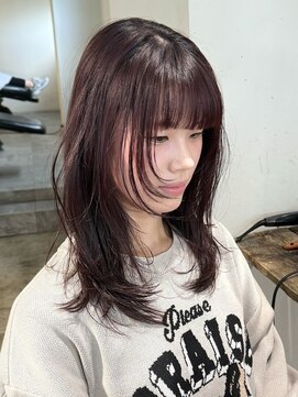 ニュート(Neut ) レイヤーカットウルフカットブリーチ無しボルドーカラー