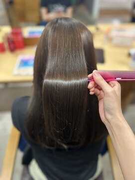 ロッソ ヘアアンドスパ 谷塚店(Rosso Hair&SPA) 髪質改善ストレート　ミディアムレイヤー【髪質改善ストレート】