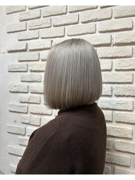 ビランチェ 池袋(bilancia) シルバー　ホワイトブランド　シルバーブランド　ハイトーン