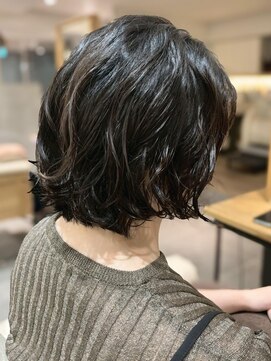 フリップビーアヴェダ(FLIP B AVEDA) 本八幡×ウェットボブ×大人の抜け感パーマ