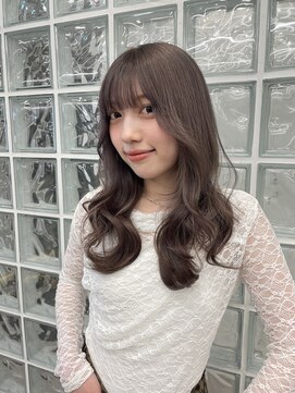 サンク 原宿 表参道(cinq) ヘーゼルグレージュミディアムレイヤーボブワイドバング