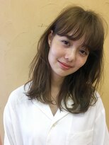 お洒落もしたいけど朝のスタイリングを簡単に♪ノームコアミディ