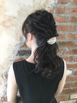 イロ(Ilo) 二次会ヘア