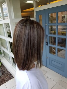 ハグエヴェック(HUG AVEC) ハイライト&ブルーベージュ