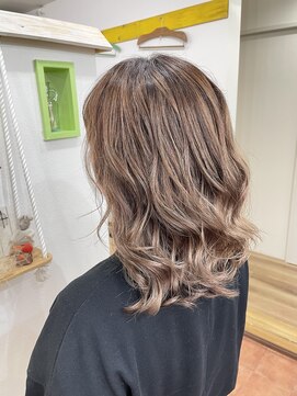 ルオーゴ(Luogo) ミルクティーベージュ