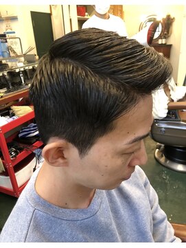 ヴィクターサルーンケイ(VICTOR SALOON K) メンズカット