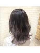 ブレンドバイハピネス(Blend by happiness)&nbsp;【メリハリ感のある】グラデーションカラー×シルバーグレージュ